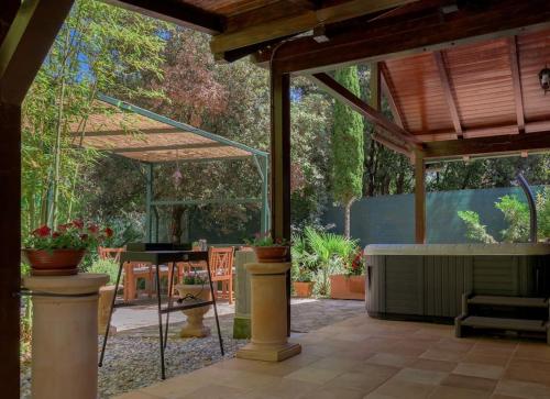 Pure Nature Haven By The Sea with Hot Tub in Rovinj, Croatia