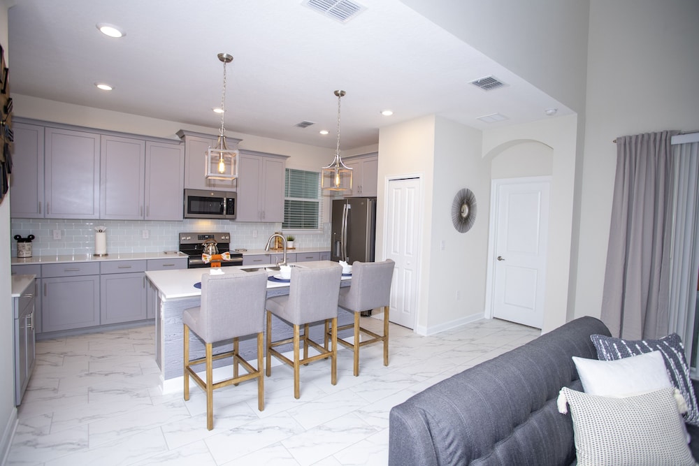 Gorgeous 5Bd Close to Disney @ Storey Lake 2734 - photo 33