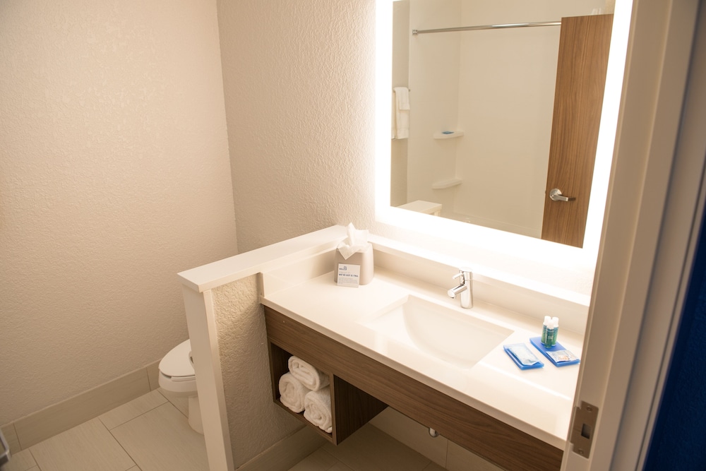 Holiday Inn Express & Suites Dayton North Vandalia by IHG - photo 14