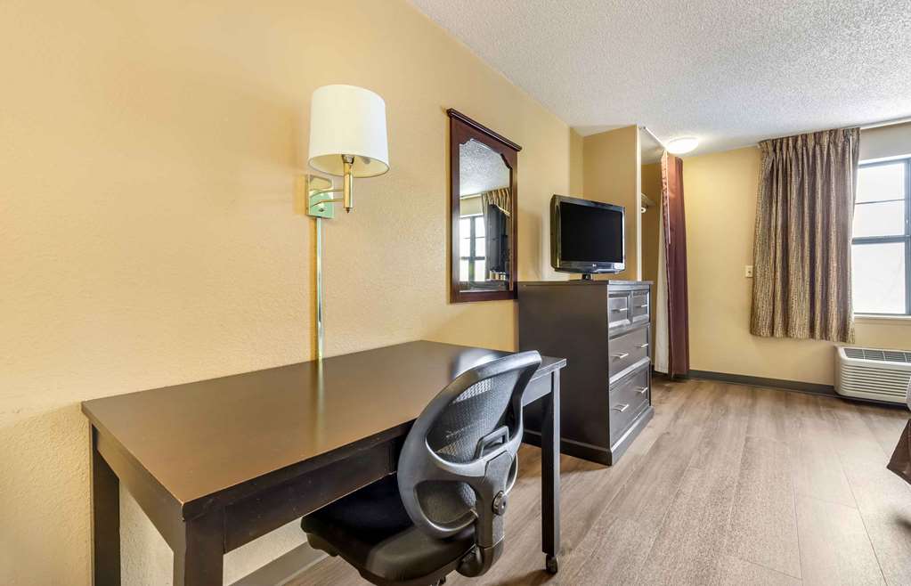Extended Stay America Suites Minneapolis Maple Grove - photo 16