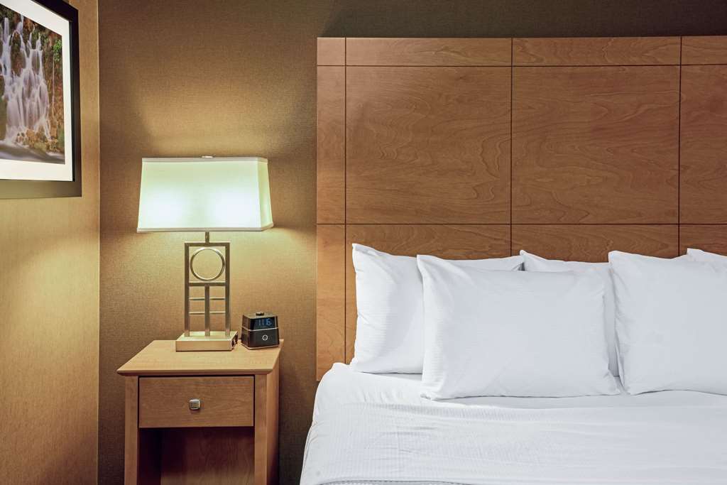 La Quinta Inn & Suites by Wyndham Coeur d`Alene - photo 13