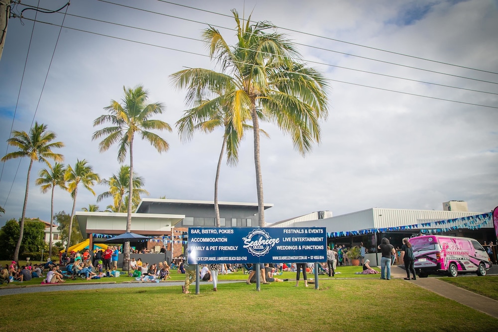 Mackay Seabreeze Apartments — 4-Star Luxury Hotel in Slade Point, Australia