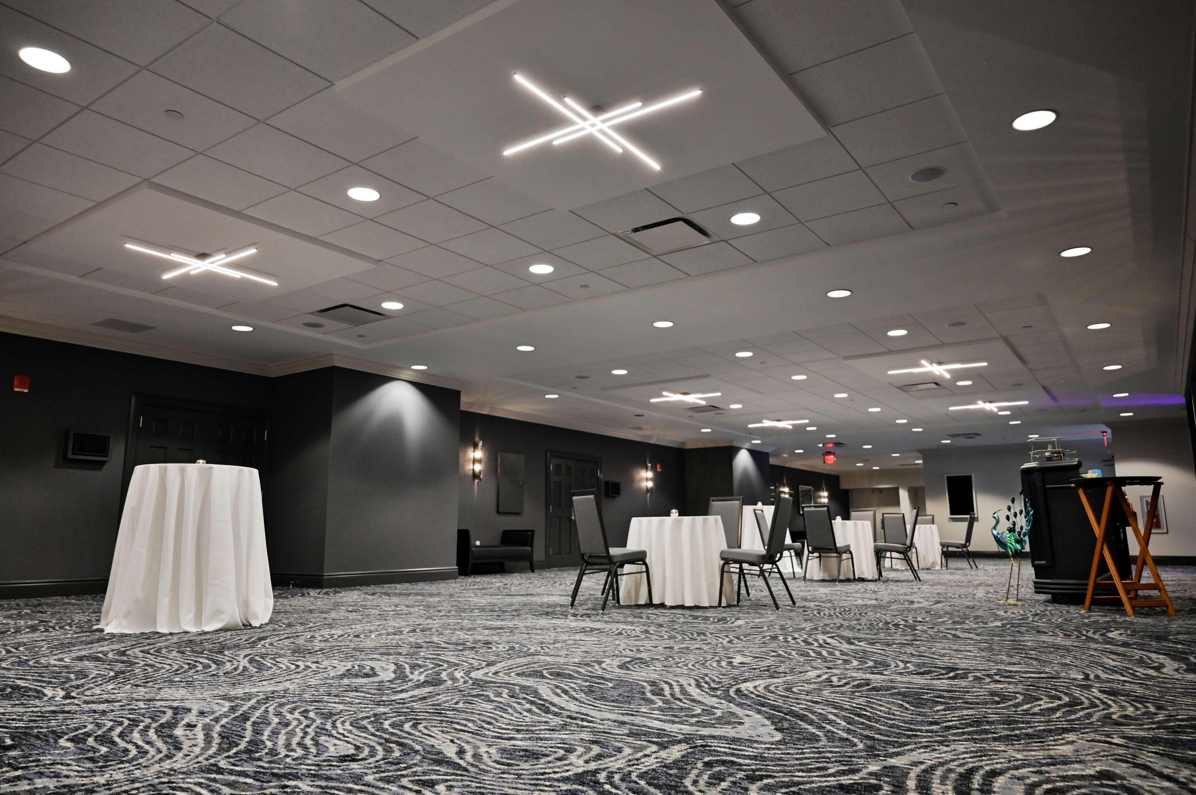 DoubleTree Pittsburgh Monroeville Convention Center - photo 13