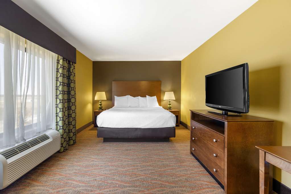 Best Western Plus Tupelo Inn & Suites - photo 12