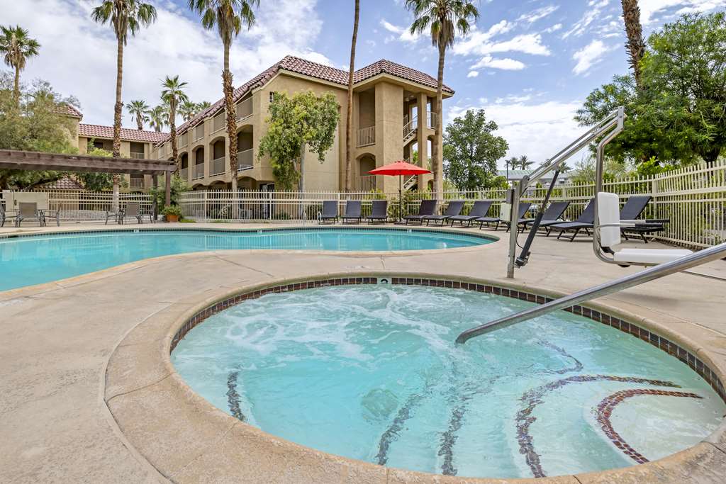 Best Western Plus Palm Desert Resort - photo 12