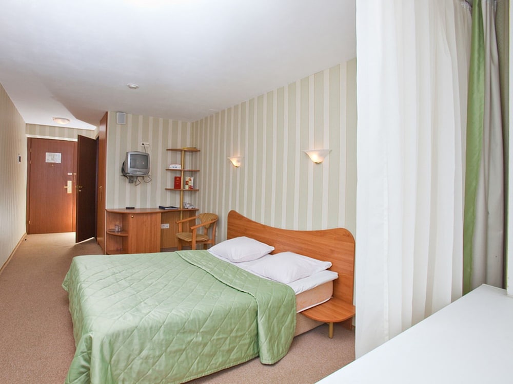 Baltiets Resort Hotel — hotel in Repino