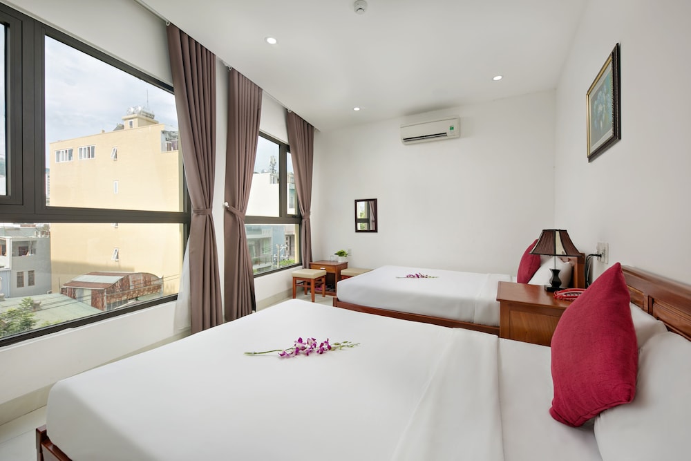 Top Hotel - carbon neutral hotel in Da Nang