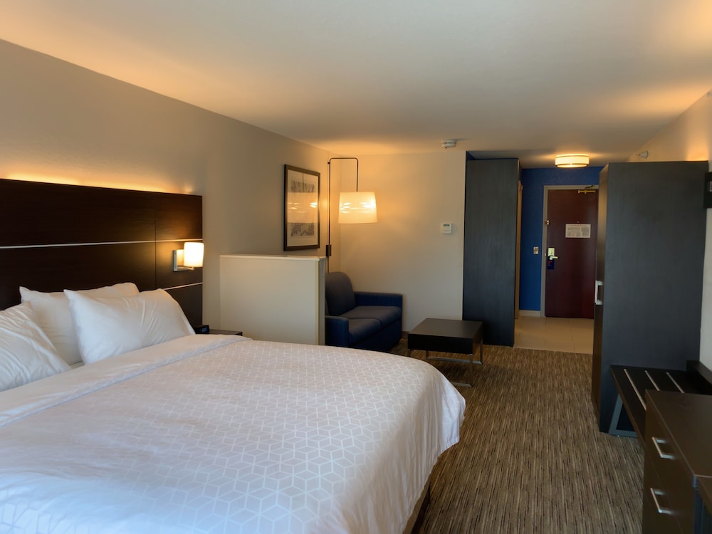 Holiday Inn Express & Suites Exmore Eastern Shore by IHG - photo 9