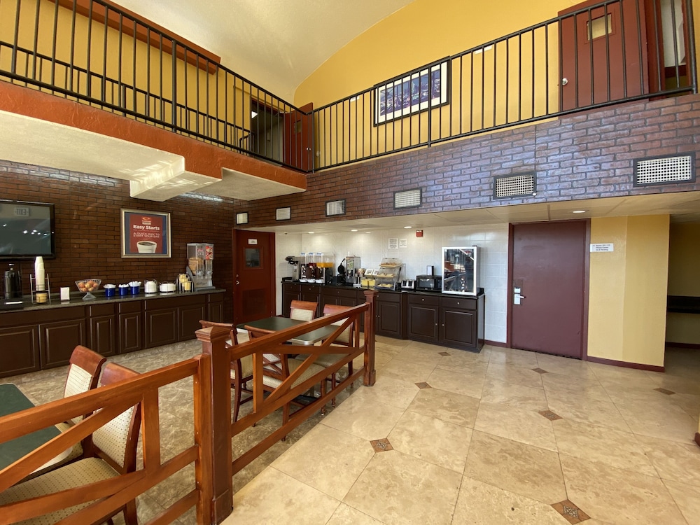 Rose City Inn & Suites - photo 24