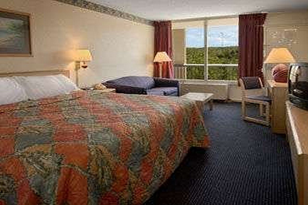 Haven Motel Newport - photo 2
