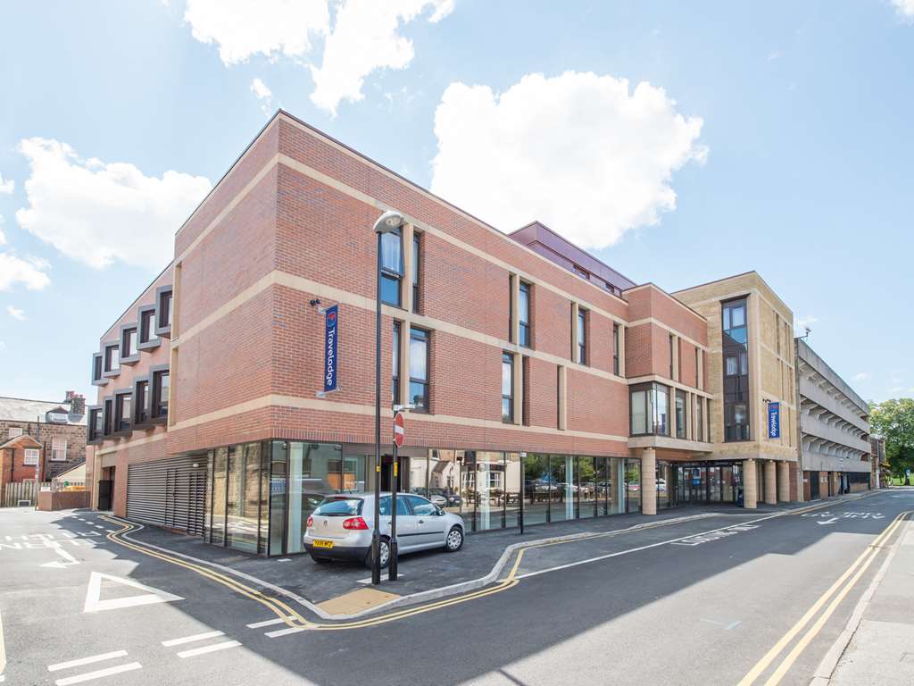 Travelodge Harrogate West Park in Harrogate, United Kingdom