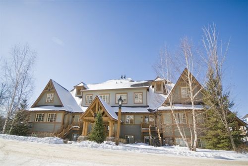 Les Falaise by Tremblant Sunstar in Mont-Tremblant, Canada