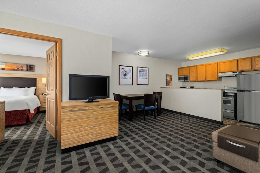 TownePlace Suites Marriott Minneapolis St Paul AirportEagan - photo 9