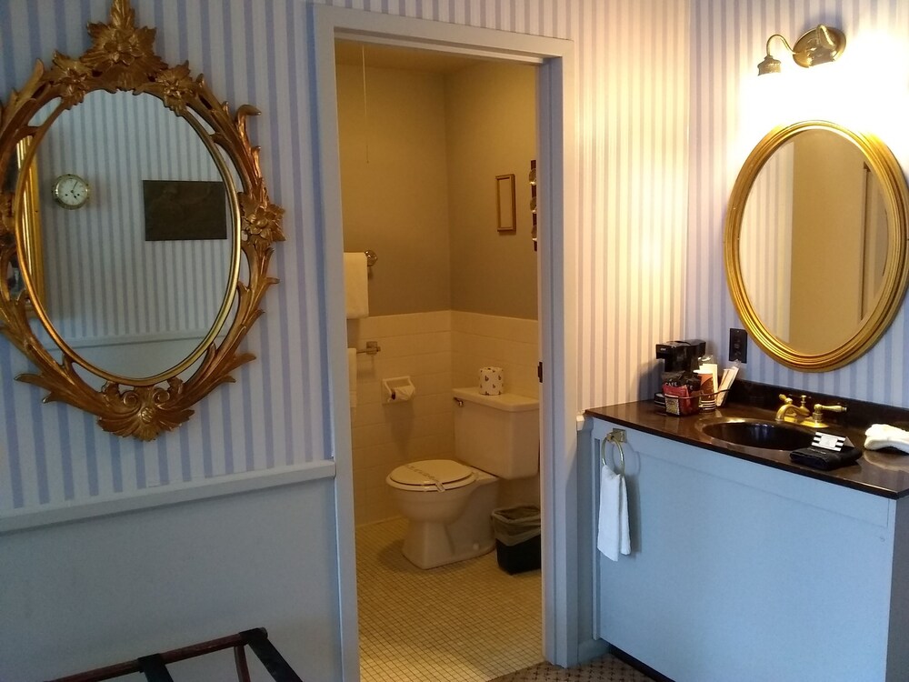 The Charles Inn at Vacationland Inns - photo 24