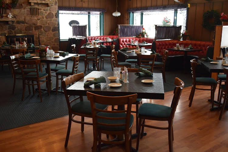 Oneida Village Inn - photo 5