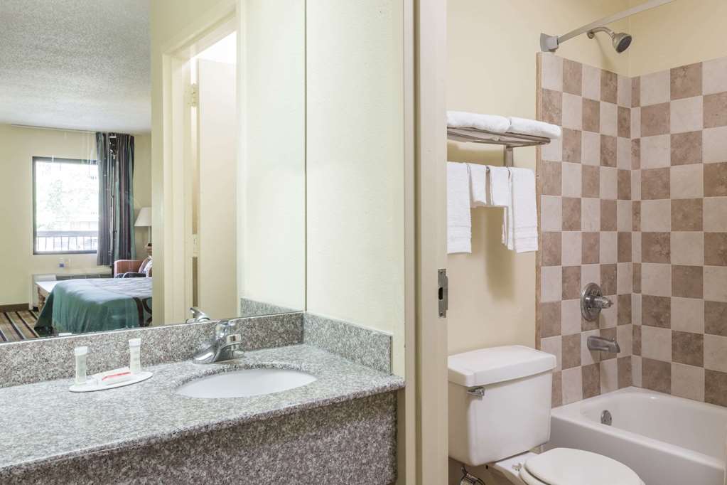 Super 8 by Wyndham Norcross I 85 Atlanta - photo 8