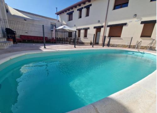 Casa Rural Villa CA rcavas — 4-Star Luxury Hotel in Maello, Spain