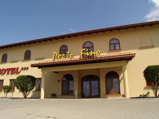 Porto Fino — hotel in Zgierz