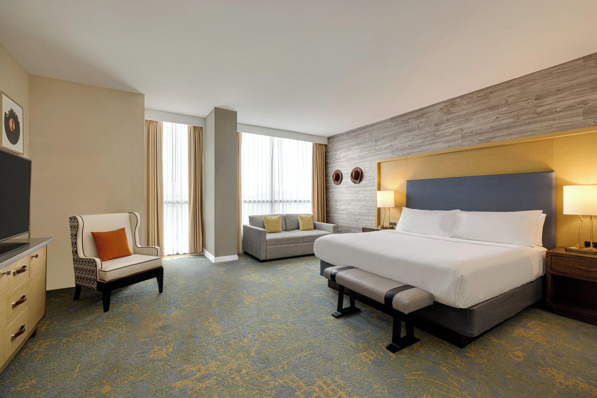 Holiday Inn & Suites Nashville Downtown Broadway by IHG - photo 29