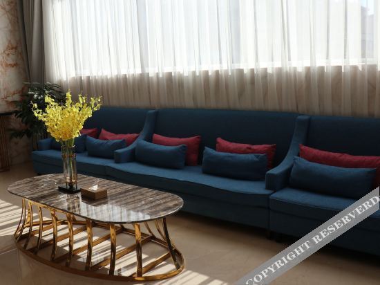 Qingdao Ruiya Zhongyi Hotel — 4-Star Luxury Hotel in Qingdao, People's Republic of China