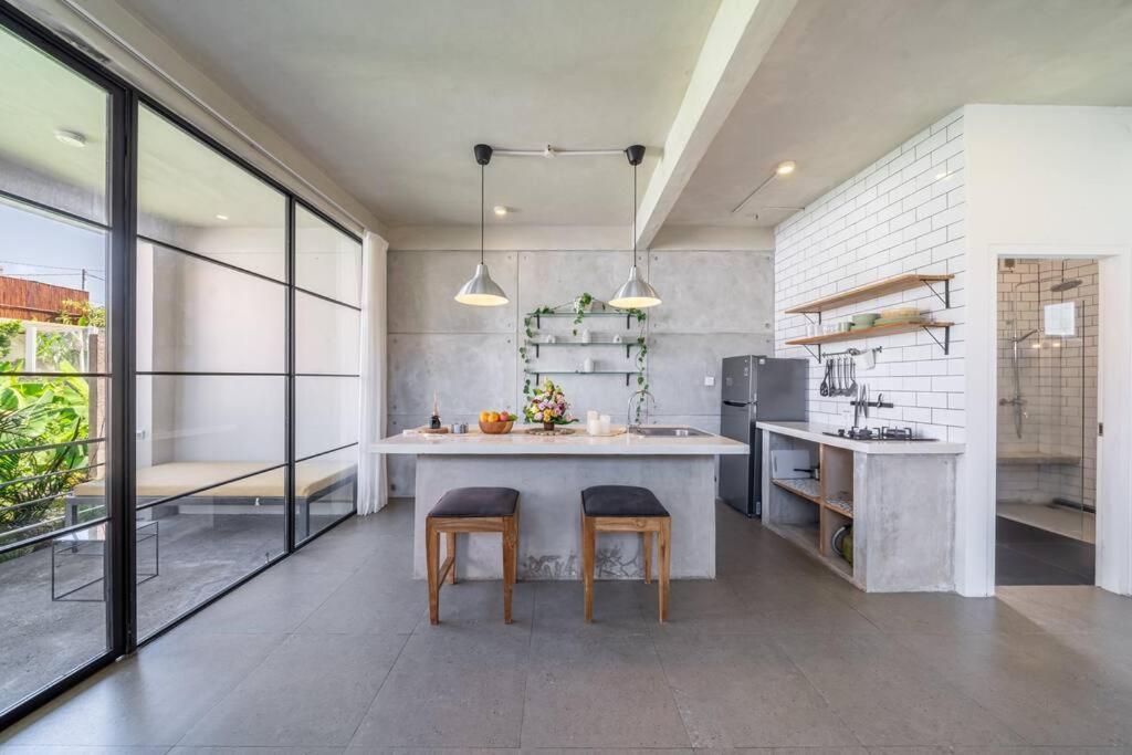 Elements 1BD Apartment Water — 4-Star Luxury Hotel in Canggu, Indonesia