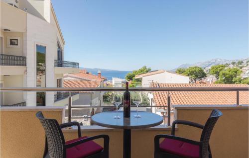Three Bedroom Apartment With Sea View In Baska Voda — 4-Star Luxury Hotel in Baska Voda, Croatia