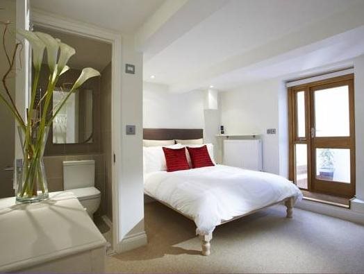 Just a B in Winchester, United Kingdom