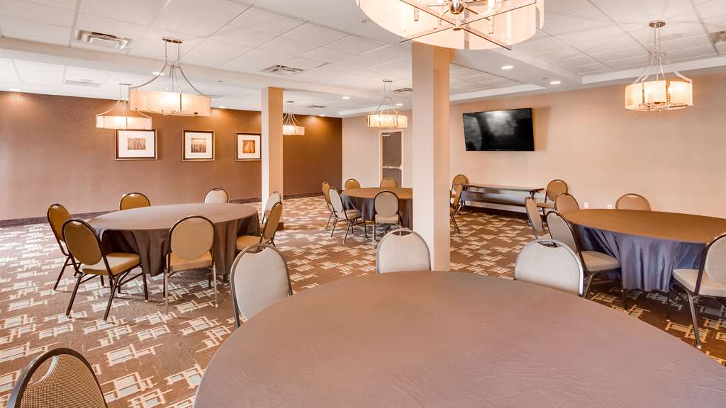 Best Western Plus Atrium Inn & Suites - photo 25