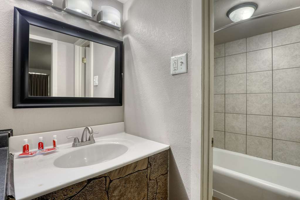 Suburban Studios Neenah Appleton - photo 34