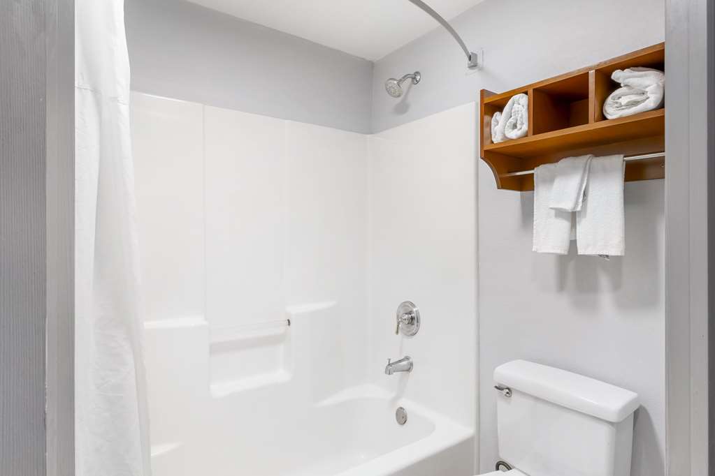 Quality Inn Oak Ridge - photo 9