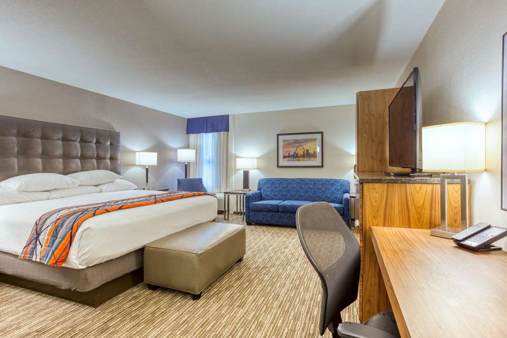 Drury Inn & Suites St. Louis Collinsville - photo 17