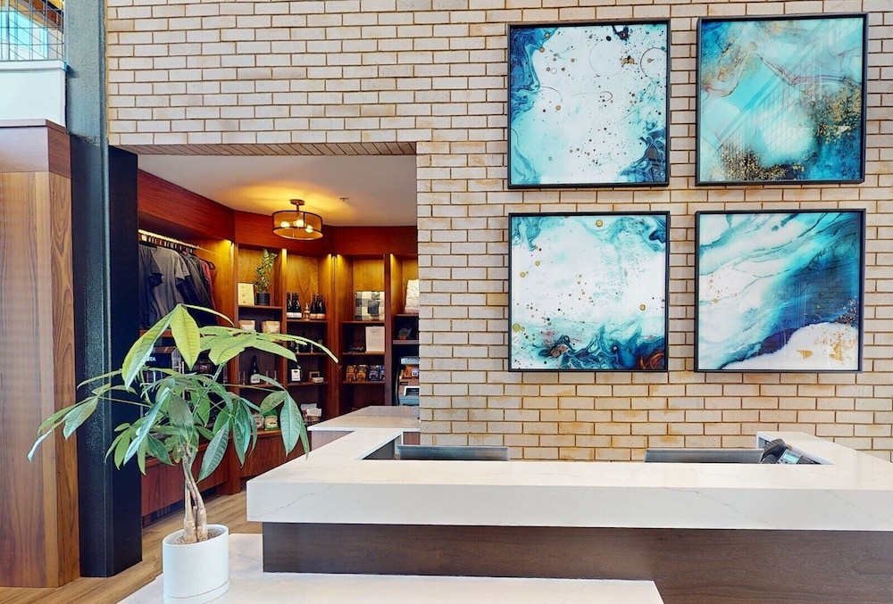 Cannery Pier Hotel & Spa - photo 7