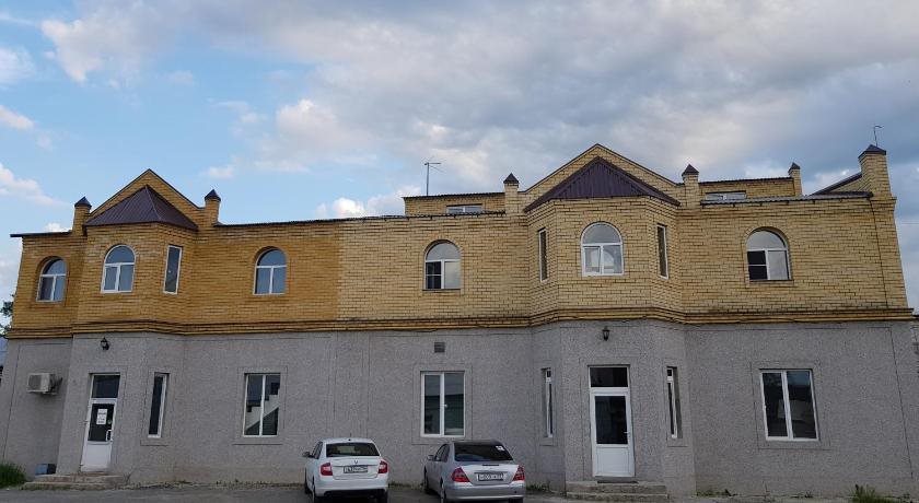De Luxe Hotel - carbon neutral hotel in Ishim
