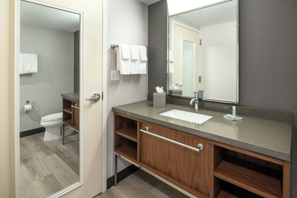 Courtyard by Marriott Providence Lincoln - photo 16