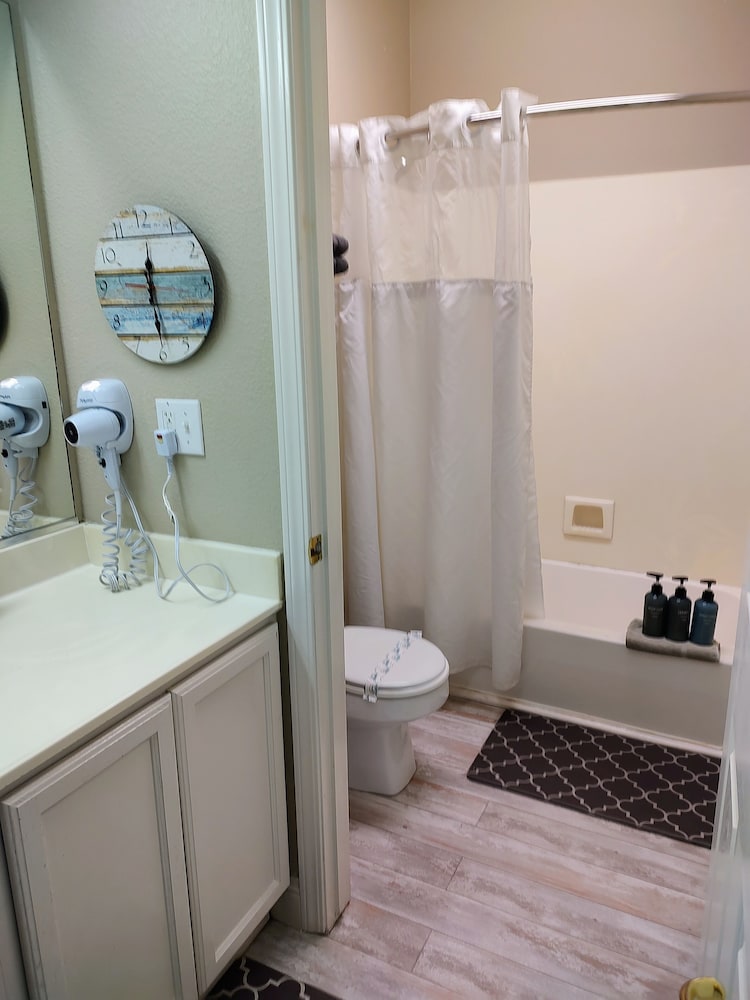 Pacific Plaza Hotel - photo 167
