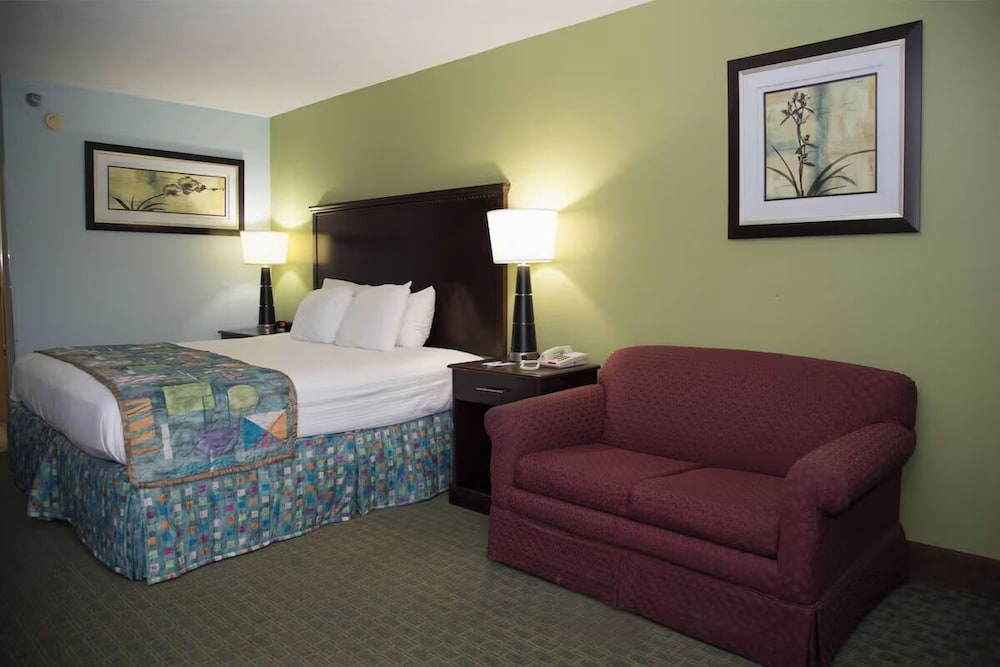 Baymont by Wyndham Fort Walton Beach Mary Esther - photo 8