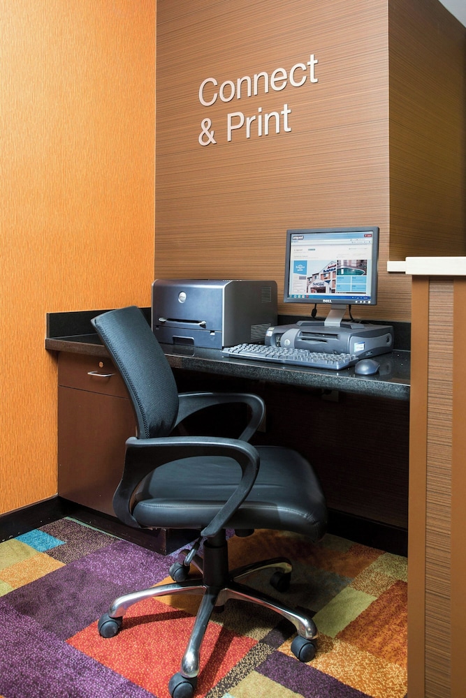 Wingate by Wyndham Oshkosh - photo 16
