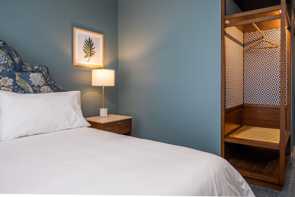 The Bradley Hotel - photo 18