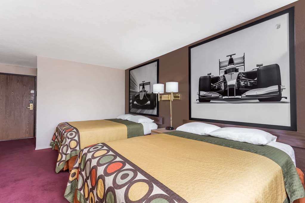 Super 8 by Wyndham Shelton - photo 3