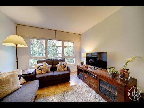 ORRI en Baqueira — 4-Star Luxury Hotel in Vielha, Spain