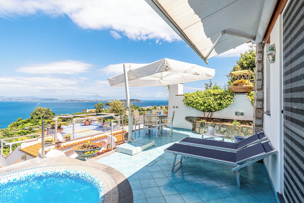 Dependance Castiglione With Pool And View — hotel in Casamicciola Terme