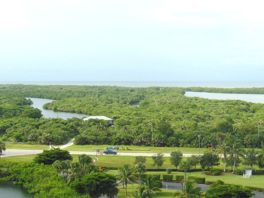 Lovers Key Resort 1108 - photo 15