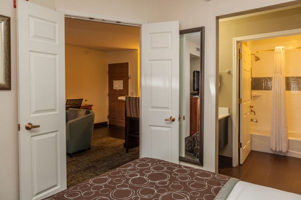 Staybridge Suites Colorado Springs North by IHG - photo 13