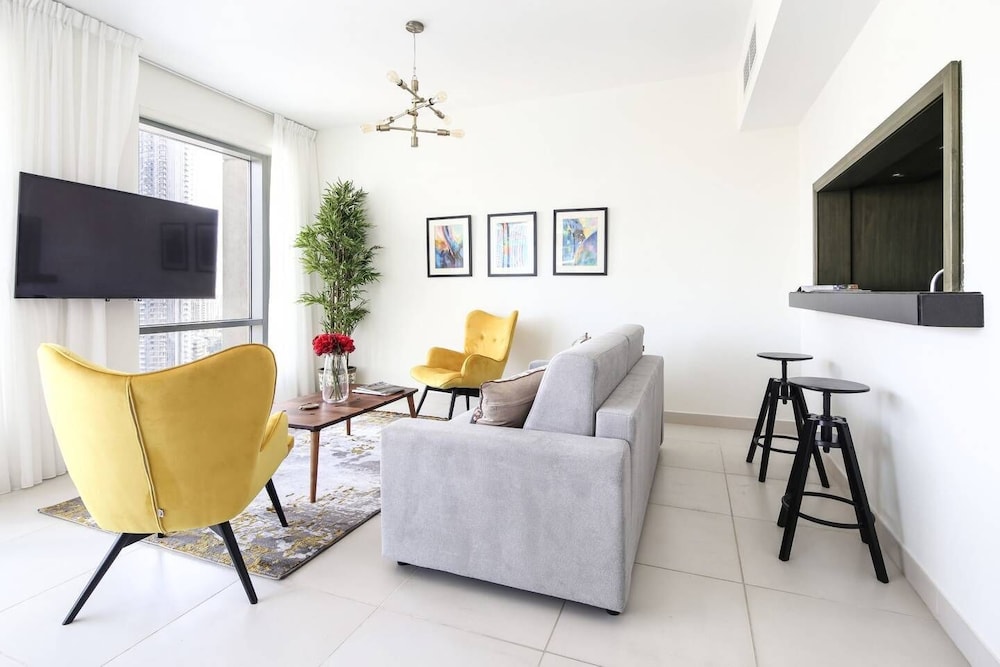 Phenomenal Burj Khalifa Views in This Lovely 2br — 4-Star Luxury Hotel in Dubai, United Arab Emirates