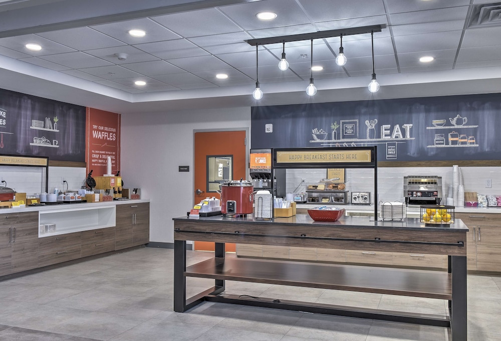 Hampton Inn & Suites by Hilton Keene - photo 12