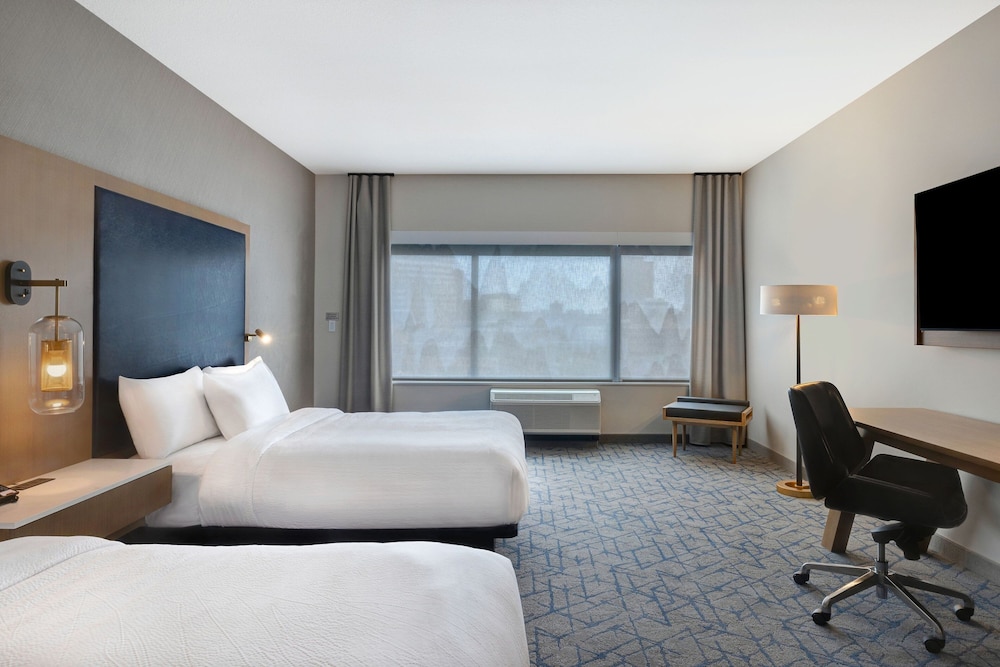 Fairfield Inn & Suites By Marriott Minneapolis Downtown - photo 40