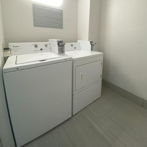 Microtel Inn & Suites by Wyndham Winston Salem - photo 8