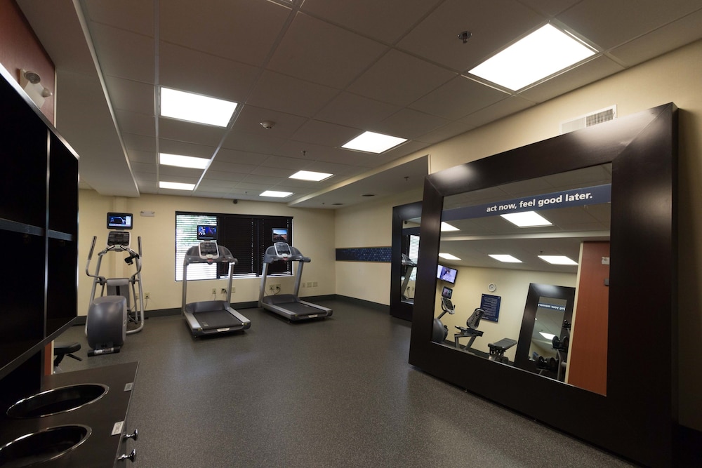 Hampton Inn Columbus South - photo 71