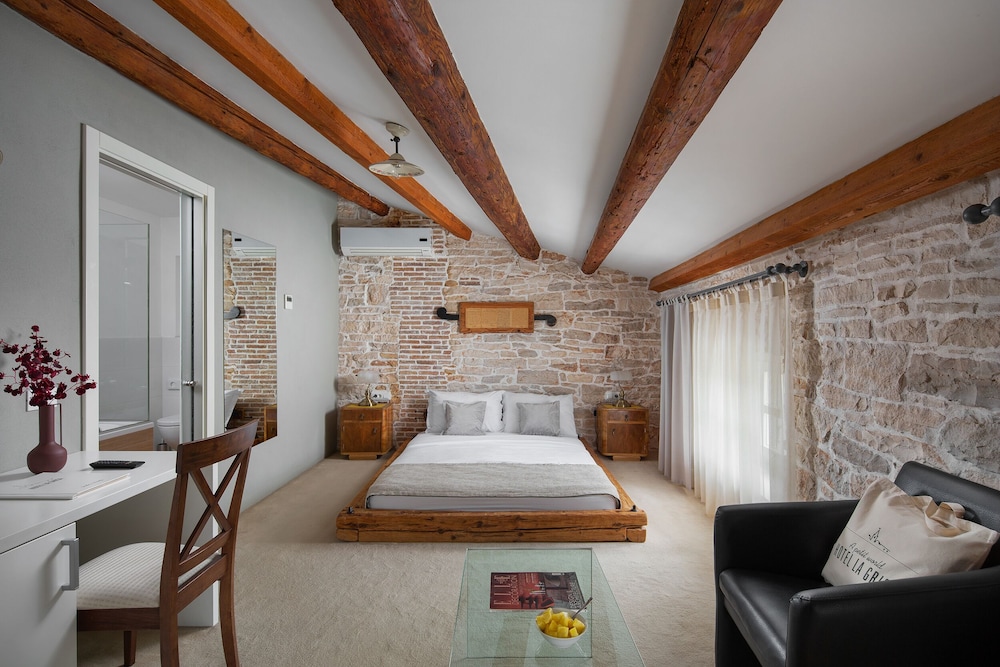 Hotel La Grisa — 4-Star Luxury Hotel in Bale, Croatia
