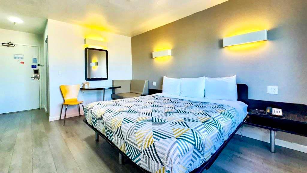 Motel 6 Dallas TX Fair Park - photo 4